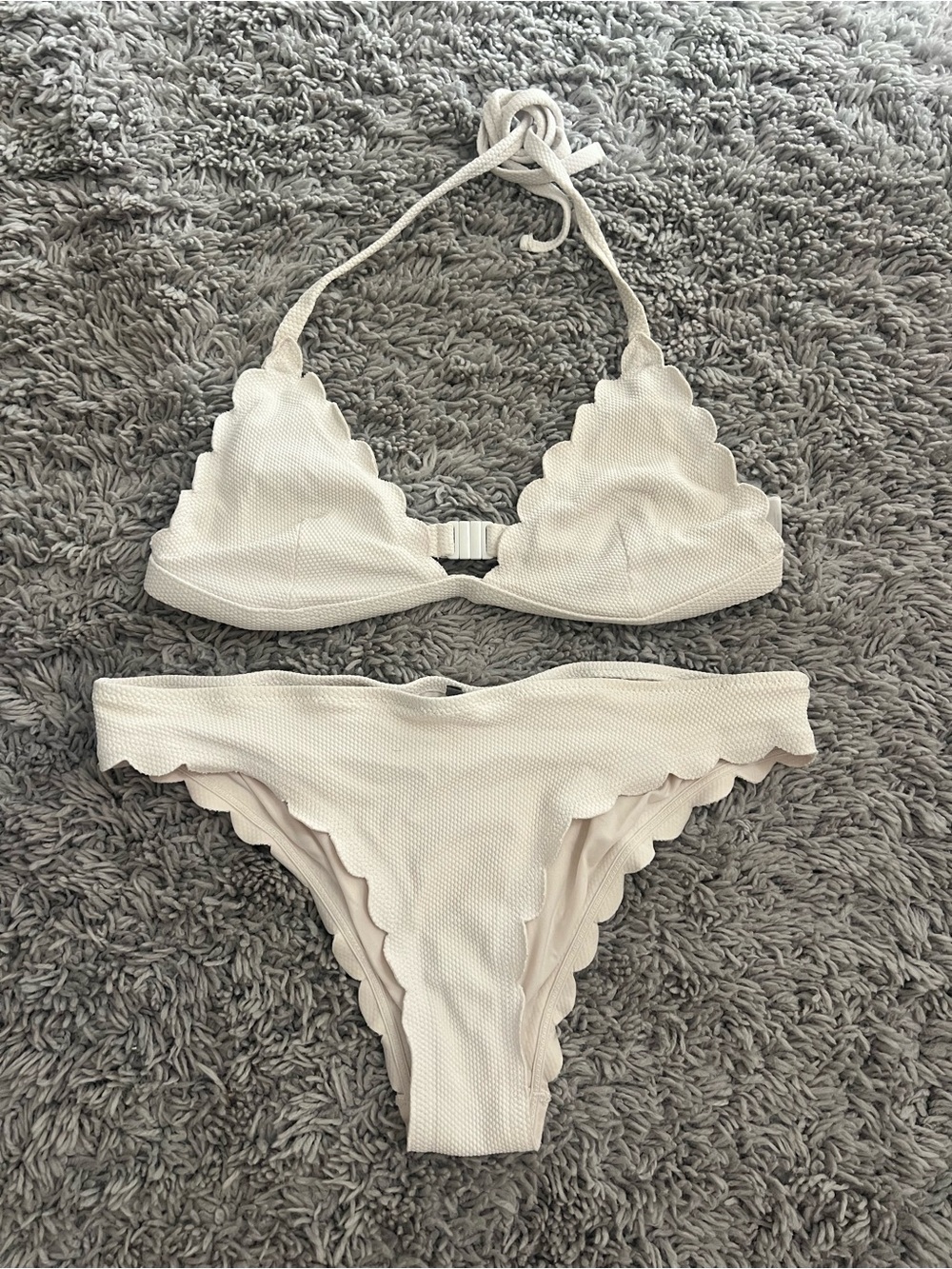 Scalloped Edge White Women's Bikini Set